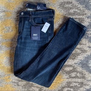 Gap 360 Stretch Mid Rise True Skinny denim jean